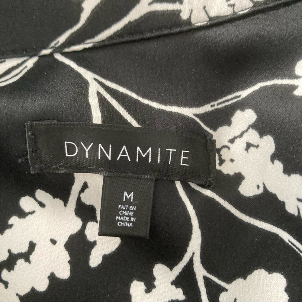 Dynamite black and white satin blouse - Picture 6 of 6
